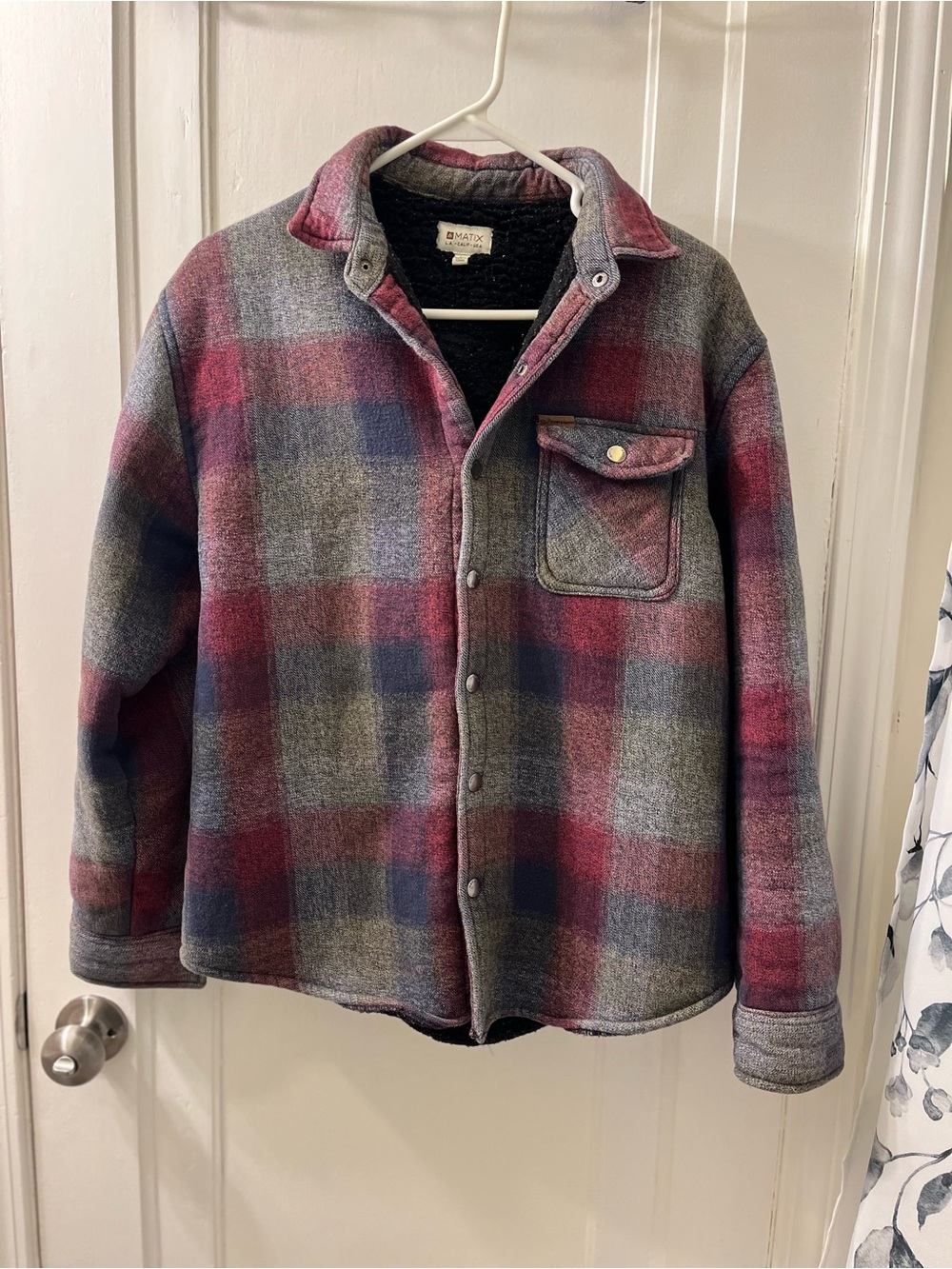 Matix men’s Plaid Sherpa-Lined Jean Jacket in Red, Gray & Blue size medium